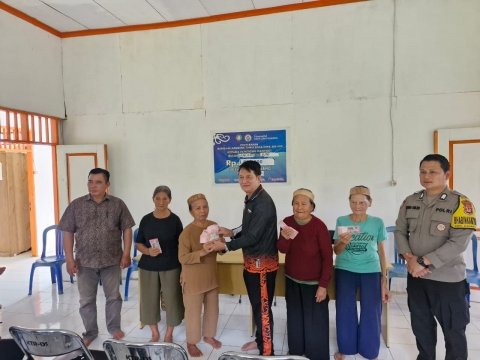 Penyaluran BLT Desa Long Nawang Tahap 1 